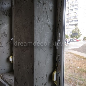 штукатурка под бетон на оконных откосах